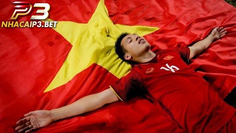 Sự nghiệp thi đấu câu lạc bộ của cầu thủ Đỗ Hùng Dũng